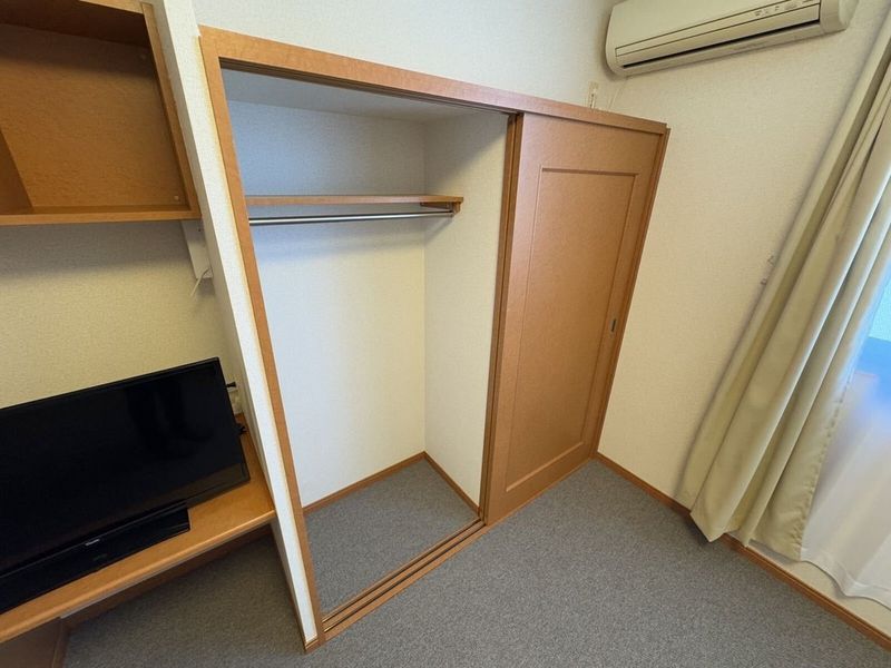 レオパレスパーチェ 収納