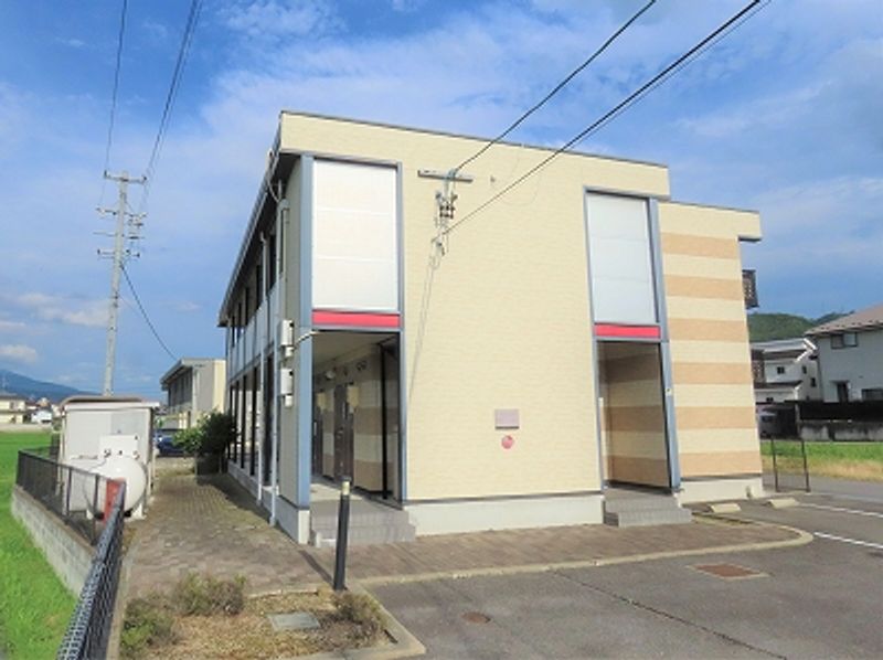 レオパレス御所 外観