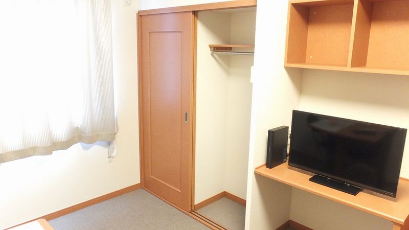 レオパレスパレット壱番館 収納