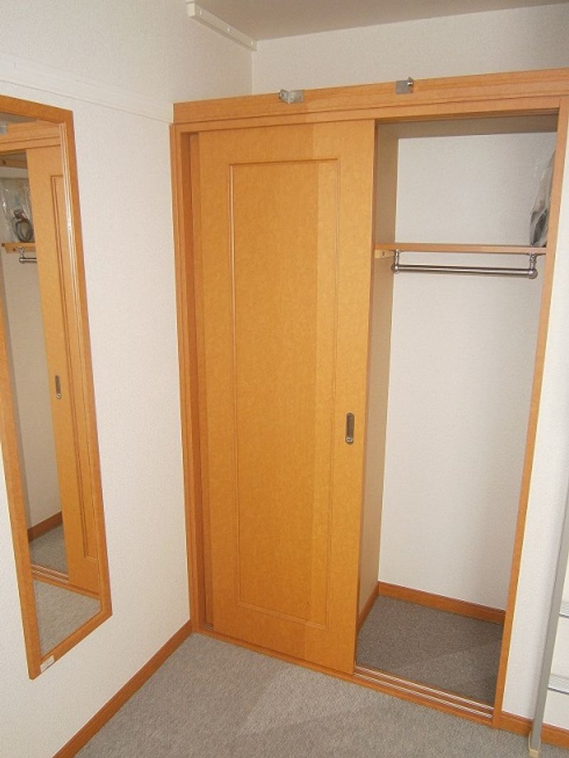 レオパレスあきば 収納