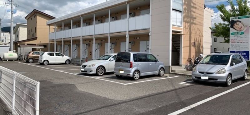 レオパレスＳＳＳ 駐車場