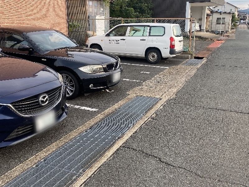 レオパレスソーレステラ 駐車場