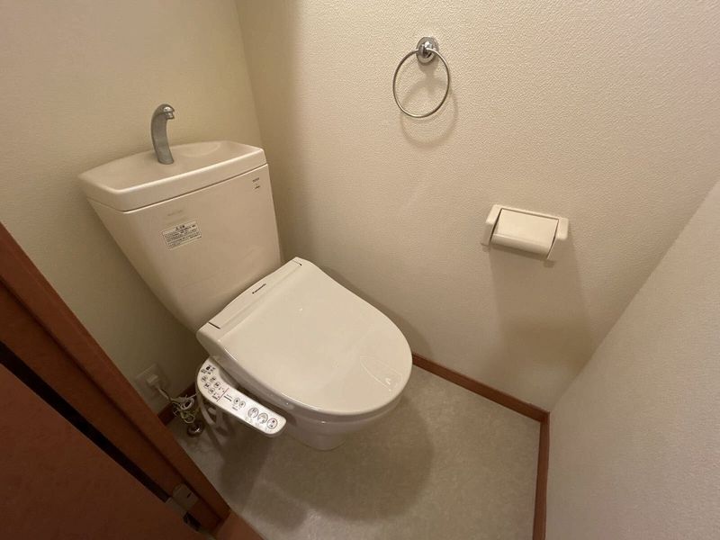 レオパレス第二吉兵衛ハウス トイレ