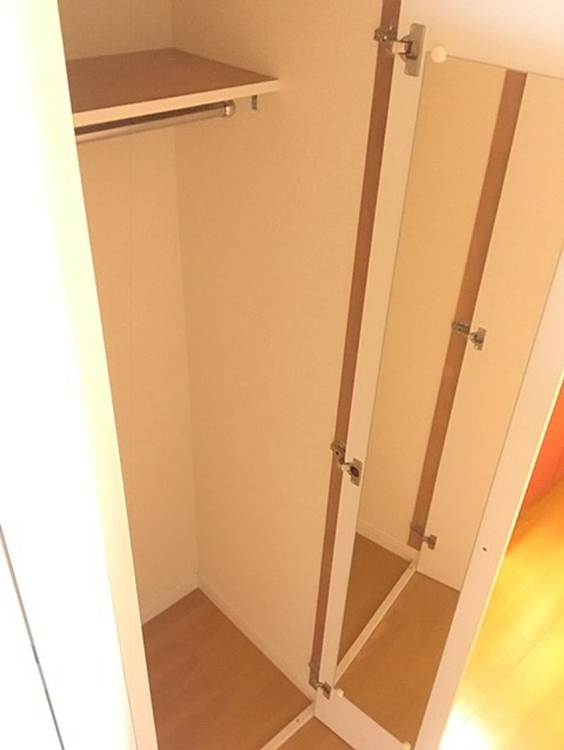 レオパレスＨａｎａｌｅｉ 収納