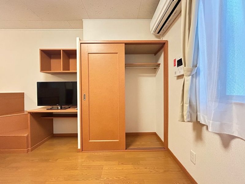 レオパレスＣＯＣＯＯＮ 収納