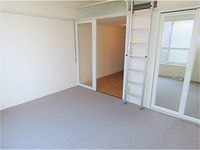 レオパレスハーモニー高川原 寝室