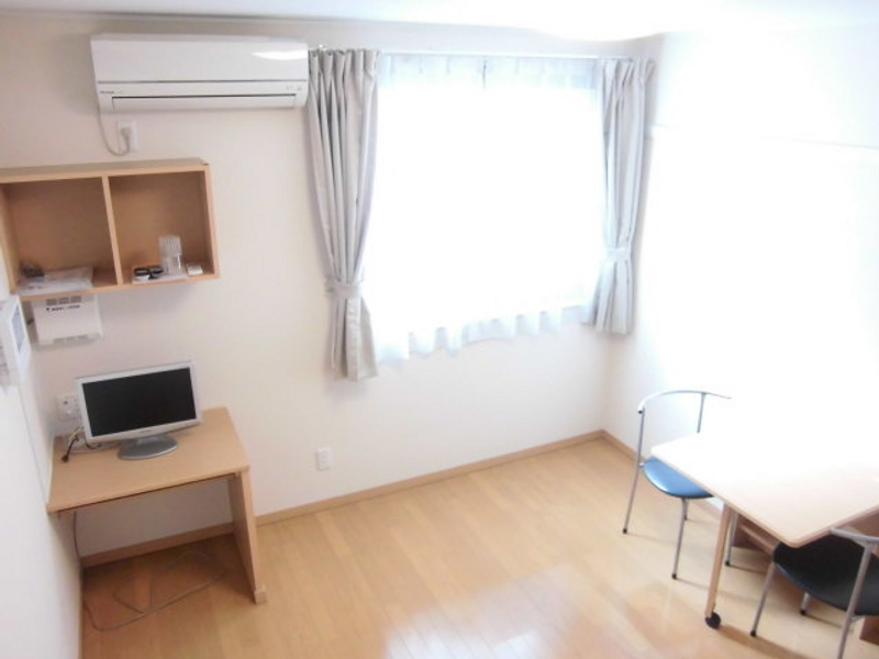 LEONEXT UENO Living room