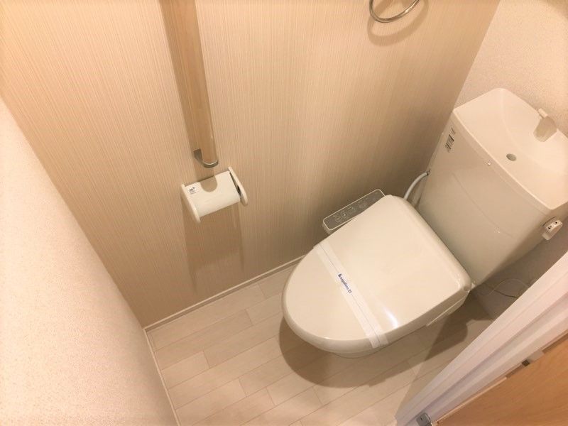 CLEINO Petit Fleur Nhà vệ sinh