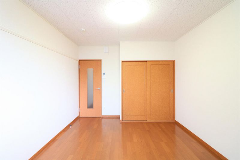 レオパレス久世大築 居間