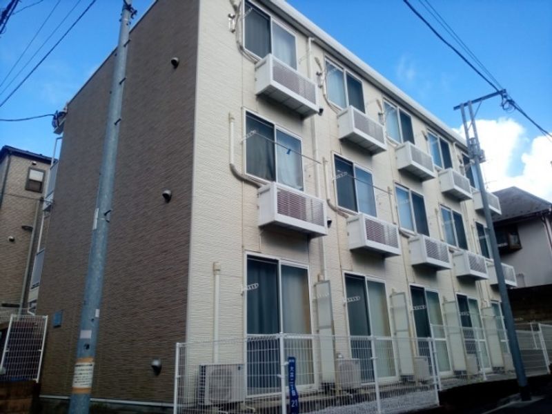 レオパレス大井 外観