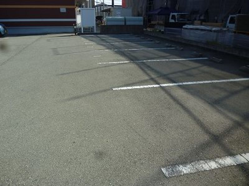 レオネクストサンベスト 駐車場