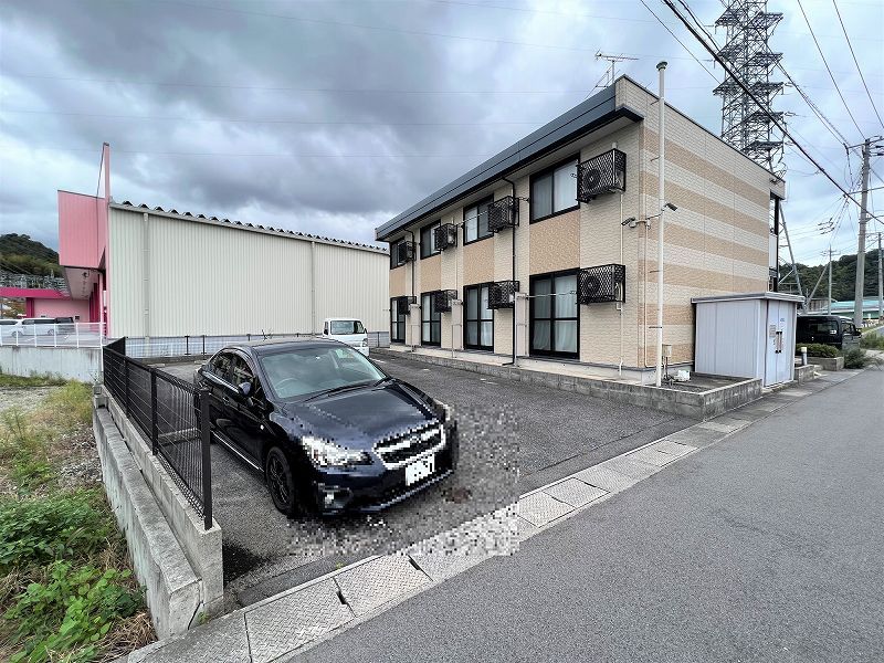 レオパレスマハナ　ワレアⅡ 駐車場