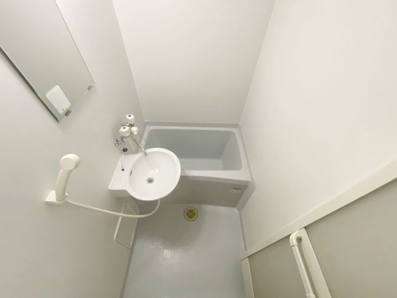 レオパレスネスト中百舌鳥 風呂