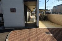 レオパレス松山保免 エントランス