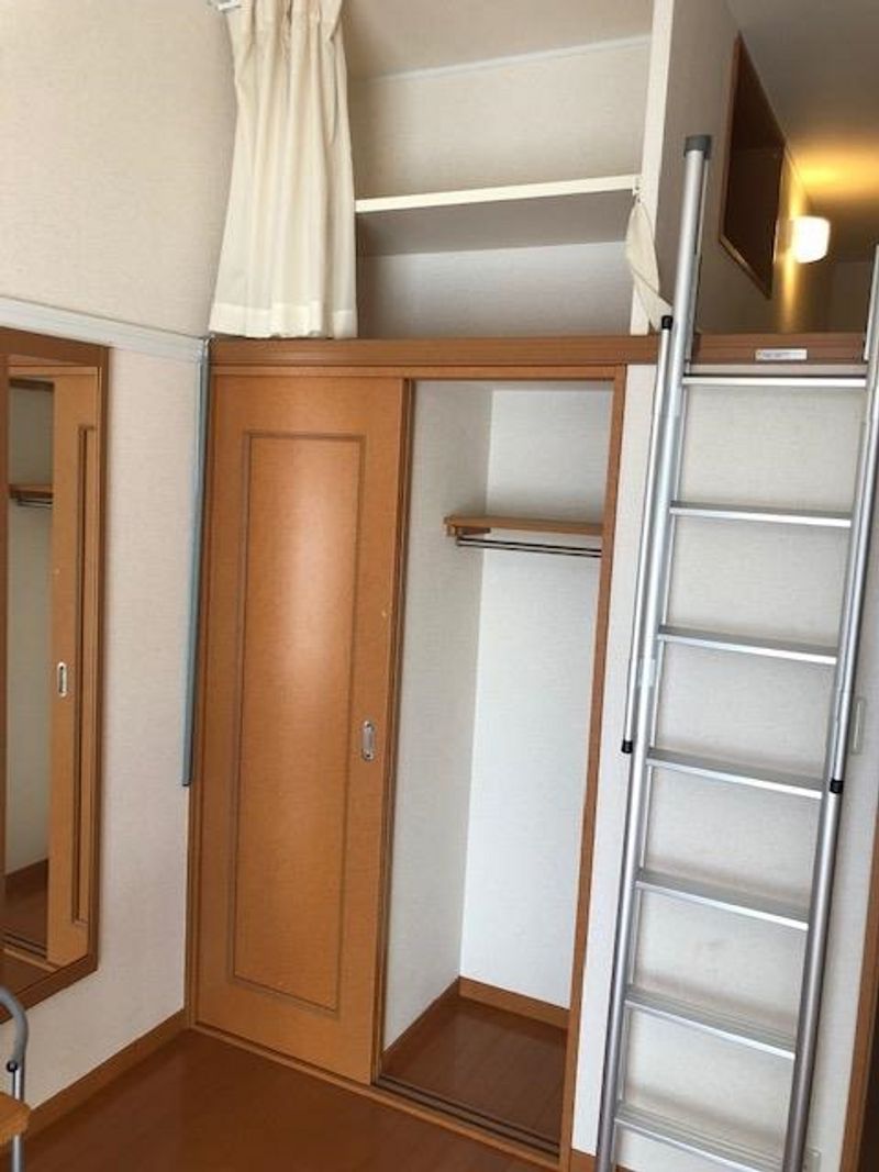 レオパレスＫ２ 収納