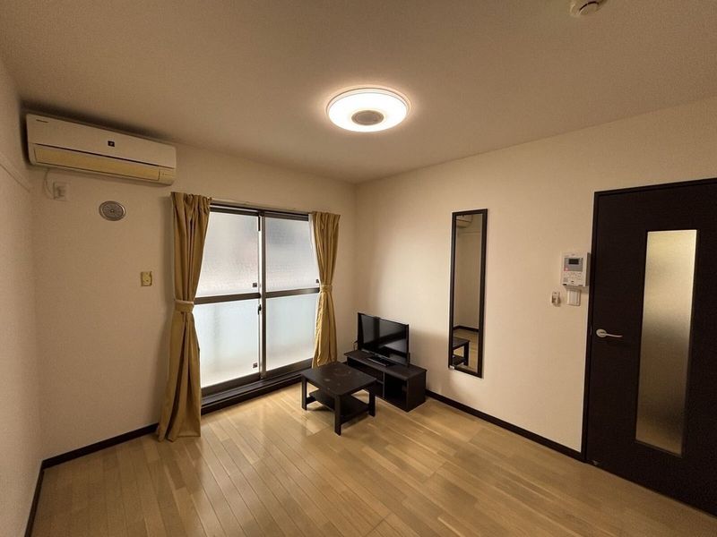 LEONEXT Karumo II Living room