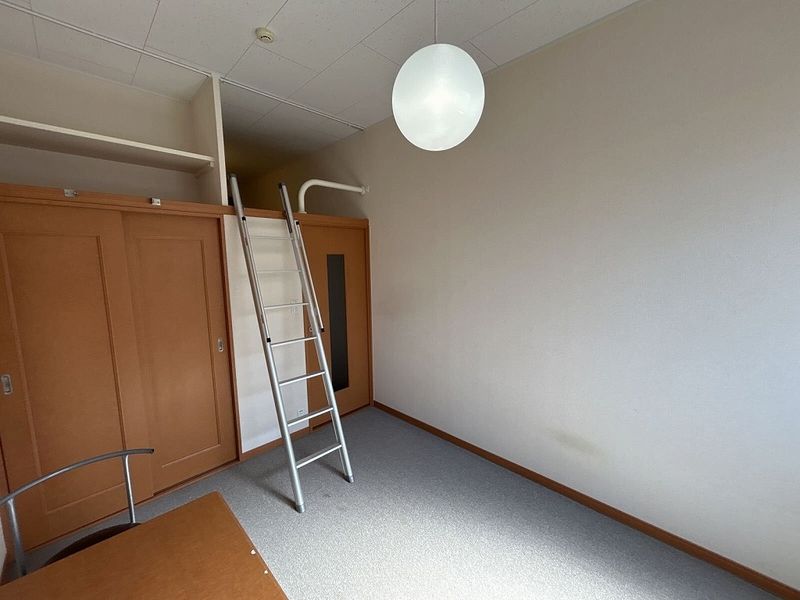 レオパレスハロー越谷 居間