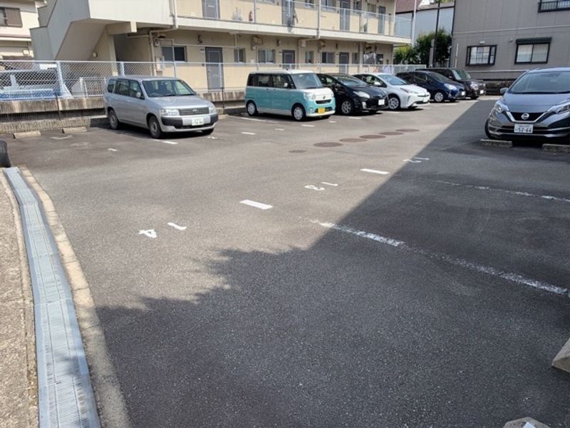 レオパレスＭａＳａ 駐車場