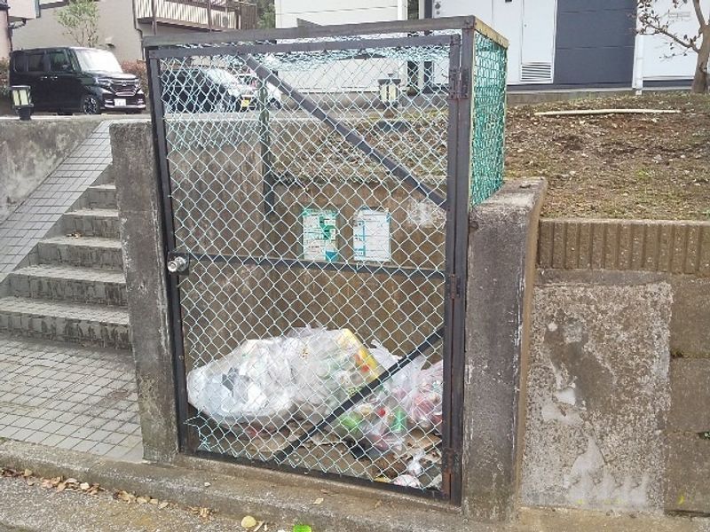 レオパレス白山 共用部分