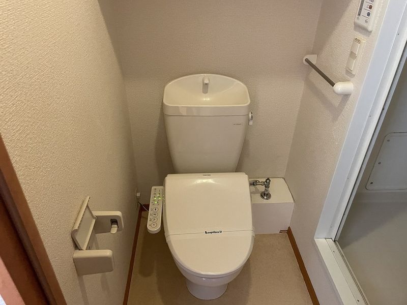 レオパレスコンファース輝 トイレ