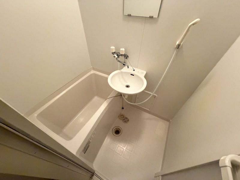 レオパレス城町 風呂