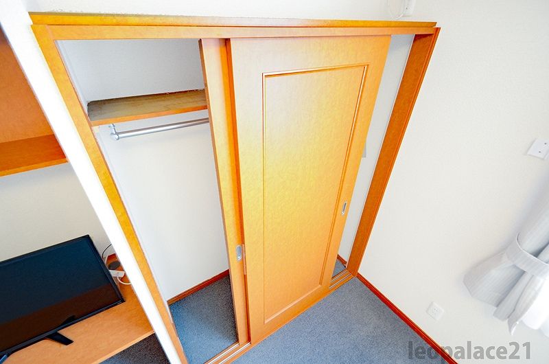 レオパレスカルチェ 収納