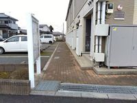 レオパレスサルビア エントランス