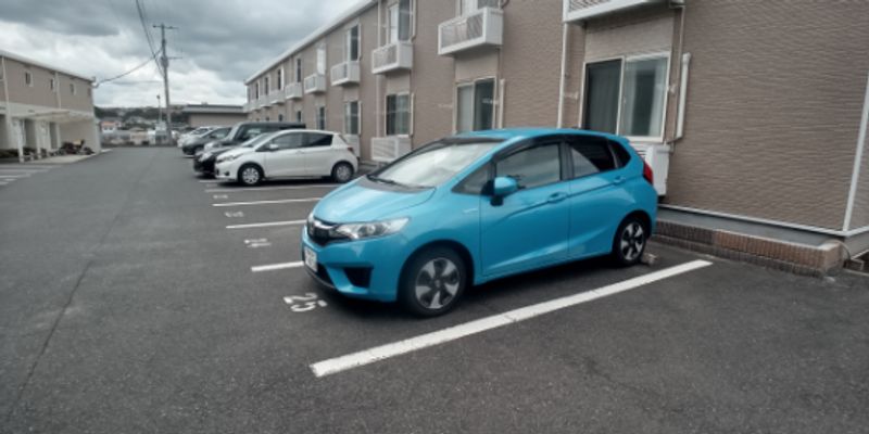 レオパレス南若園Ａ 駐車場