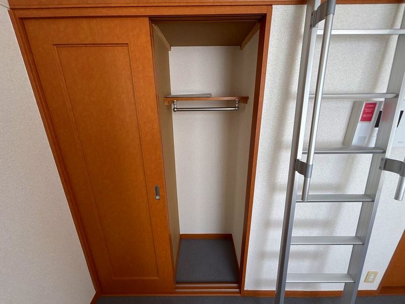 レオパレスアイリス 収納