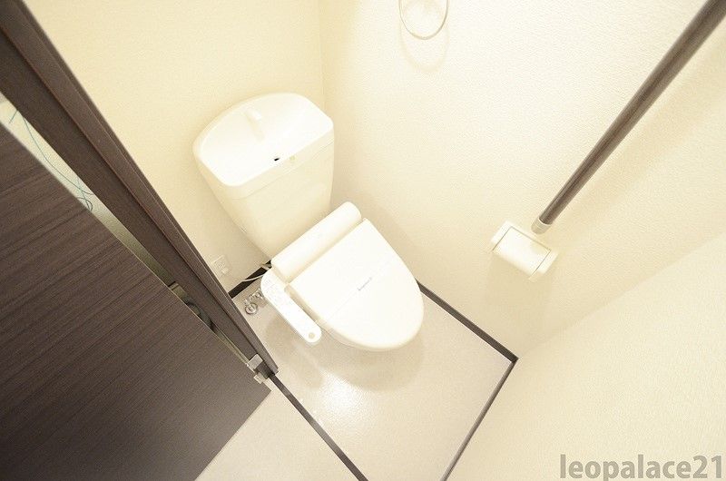 LEONEXT Ishihara A Toilet