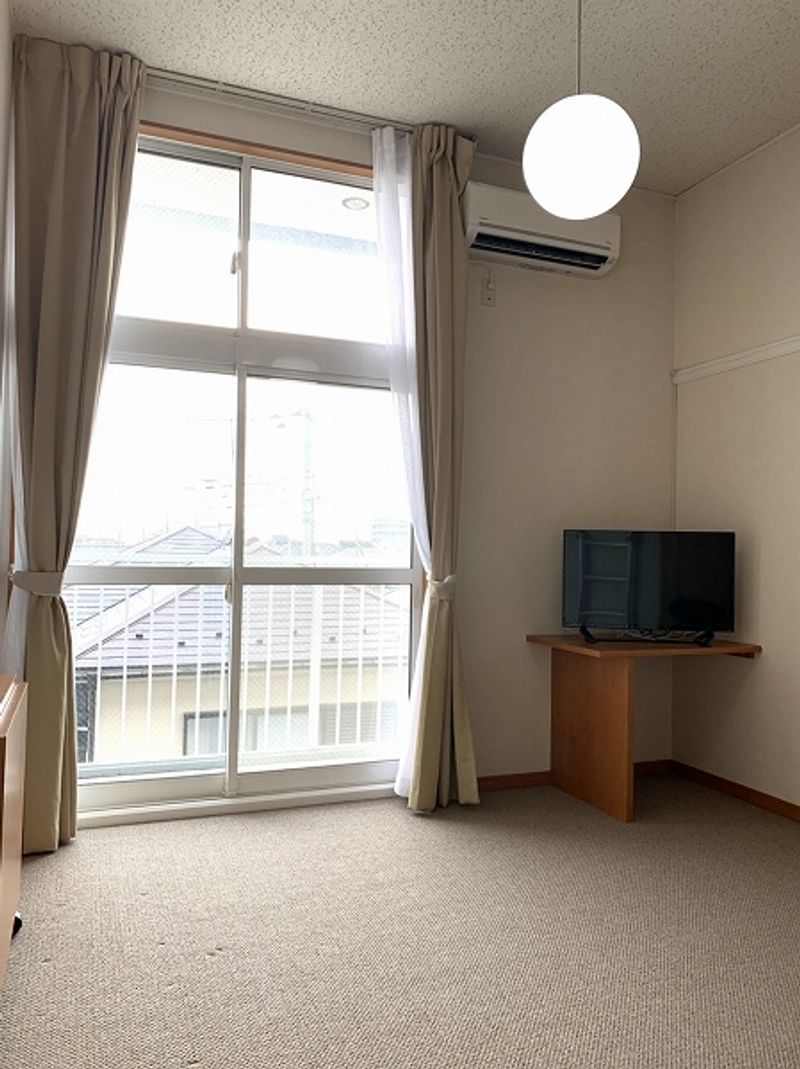 レオパレスｃｏｍｆｏｒｔ 居間
