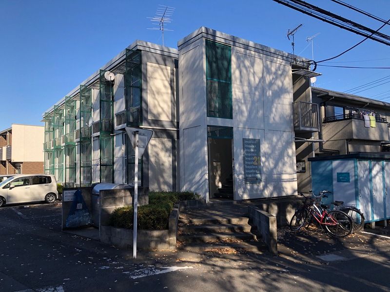 レオパレスルミエール 外観