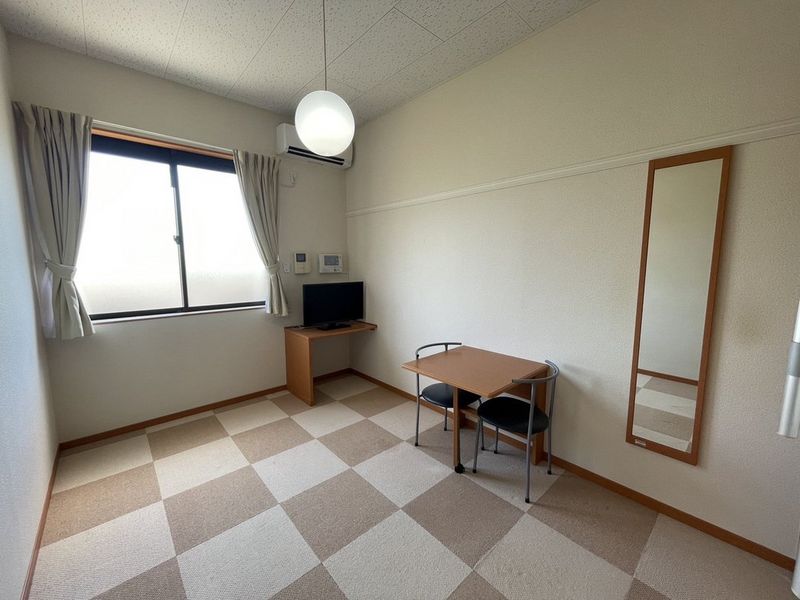 レオパレスフェリス 居間