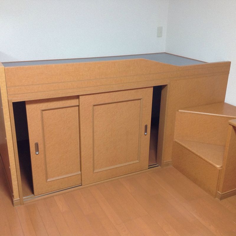 レオパレスＯａｋ 収納
