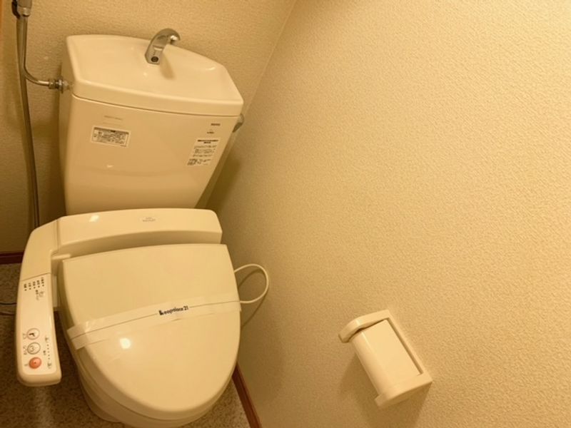 レオパレスドミール湯川Ⅱ トイレ
