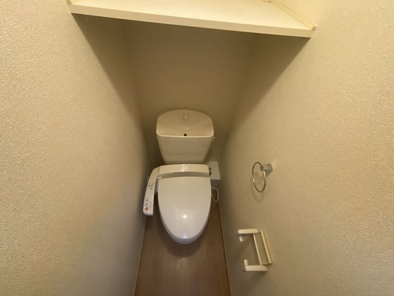 レオパレスイターナル原 トイレ