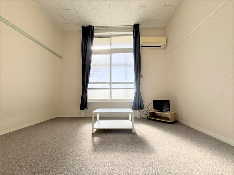 レオパレスアクティブ 居間