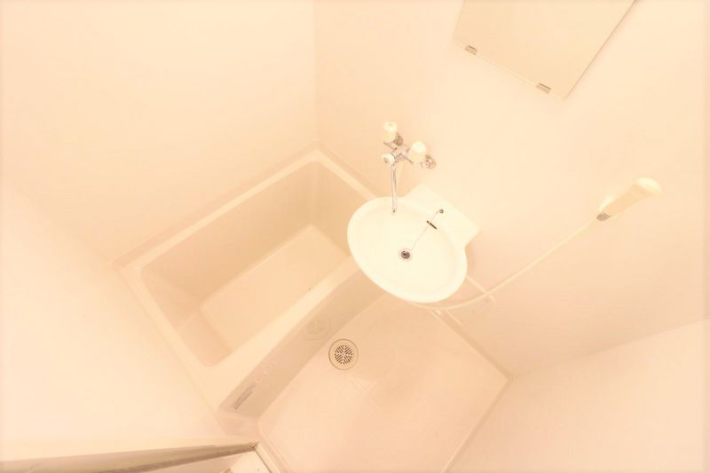 レオパレス西陣 風呂