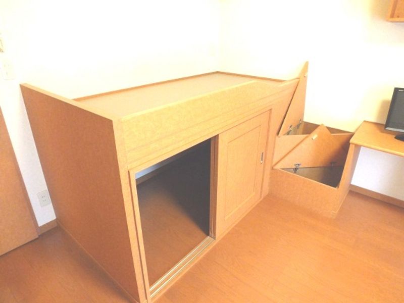 レオパレスルミナリエ 寝室