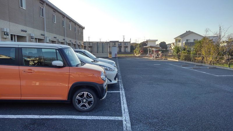 レオパレスヴィクトワールⅡ 駐車場