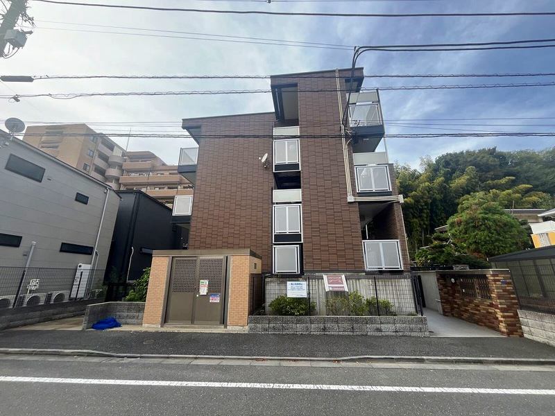 レオパレスア　ボンド 外観