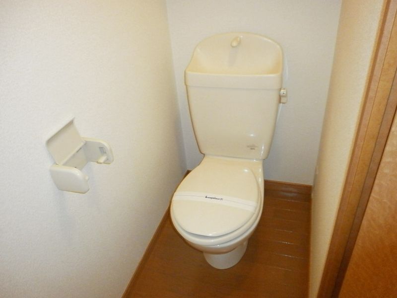 レオパレスサニーヒル千日 トイレ