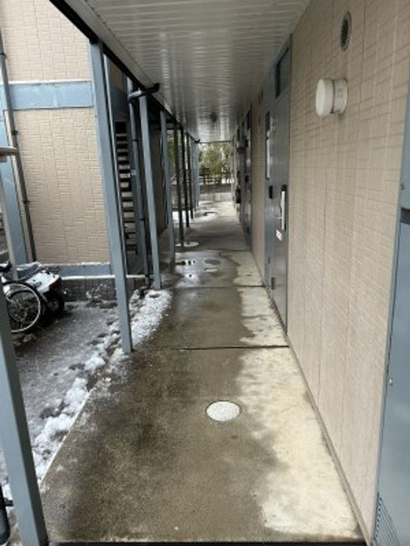 レオパレスバロン エントランス
