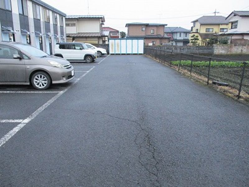 レオパレスパークハイムⅡ 駐車場