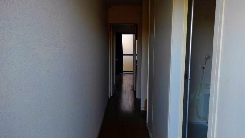 レオパレスグレイス 玄関