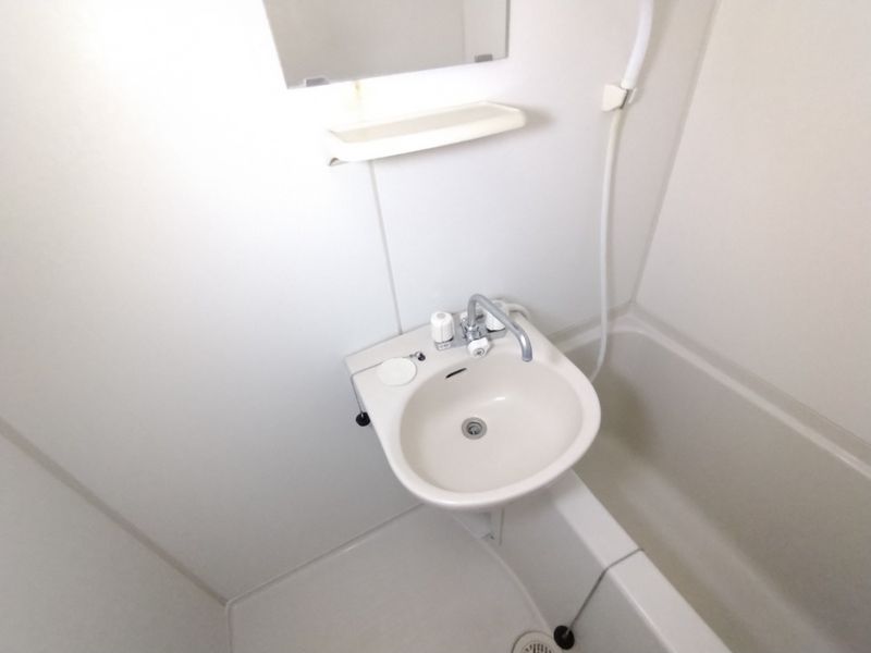 レオパレスメイゾンチュトワイエ 洗面台