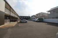 レオパレスフォーサイト　松山 駐車場