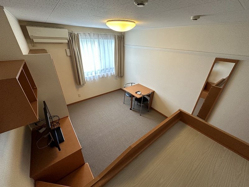 レオパレス太陽 居間