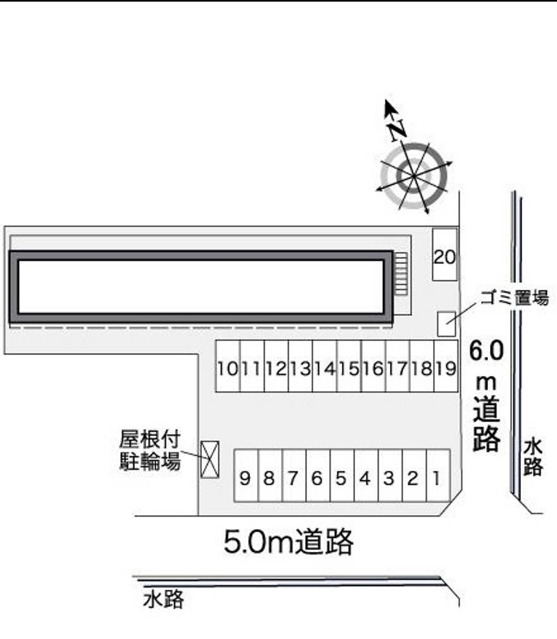 レオパレスウイング新福 駐車場