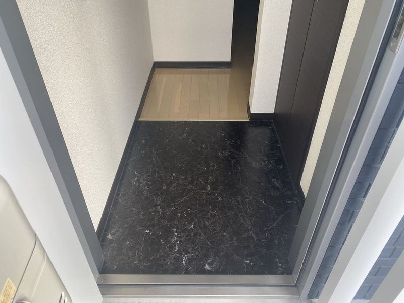レオネクストいなほ 玄関